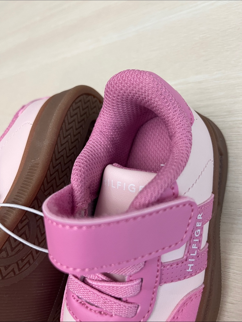 New Tommy Hilfiger Girls' Pink Velcro & Lace Low-Top Sneakers - Picture 3 of 7